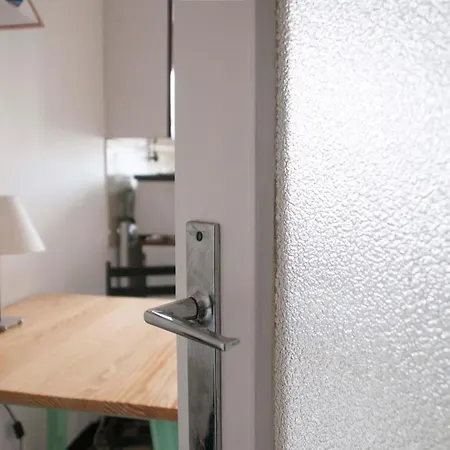 Bright Studio Near Bastille Παρίσι